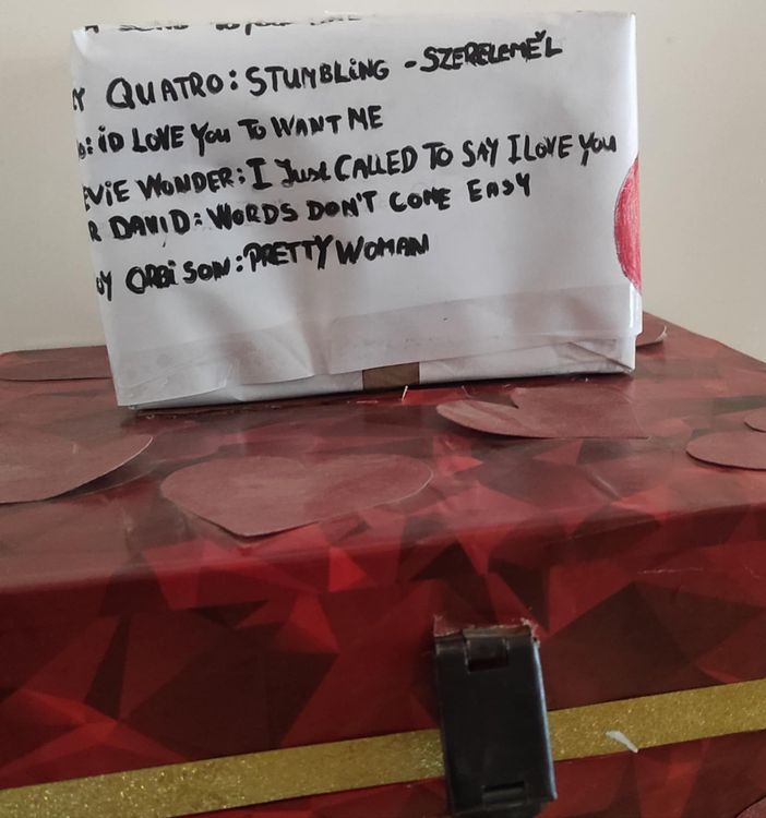 Valentin napi angol nyelvű vers író verseny