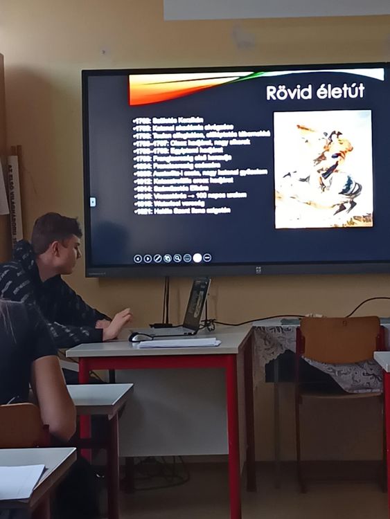 Rendhagyó történelem óra